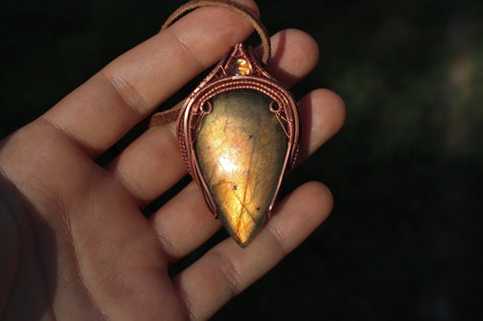 Halo - Labradorite Pendant