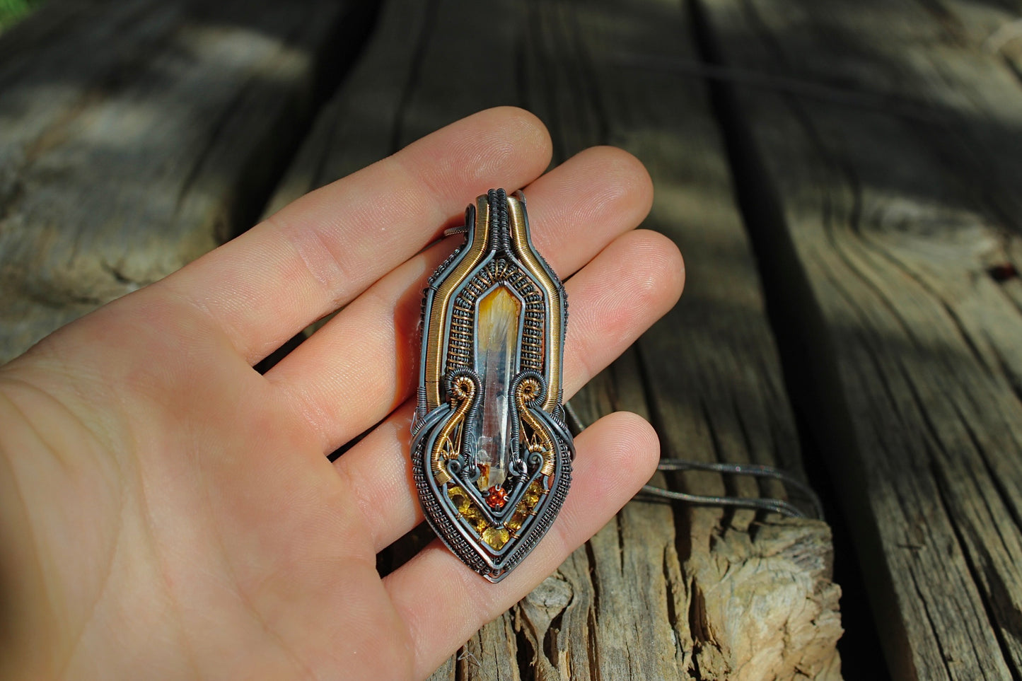 Sol Beam - Mango Quartz Pendant