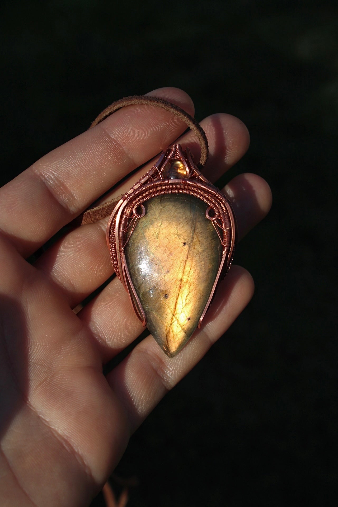 Halo - Labradorite Pendant