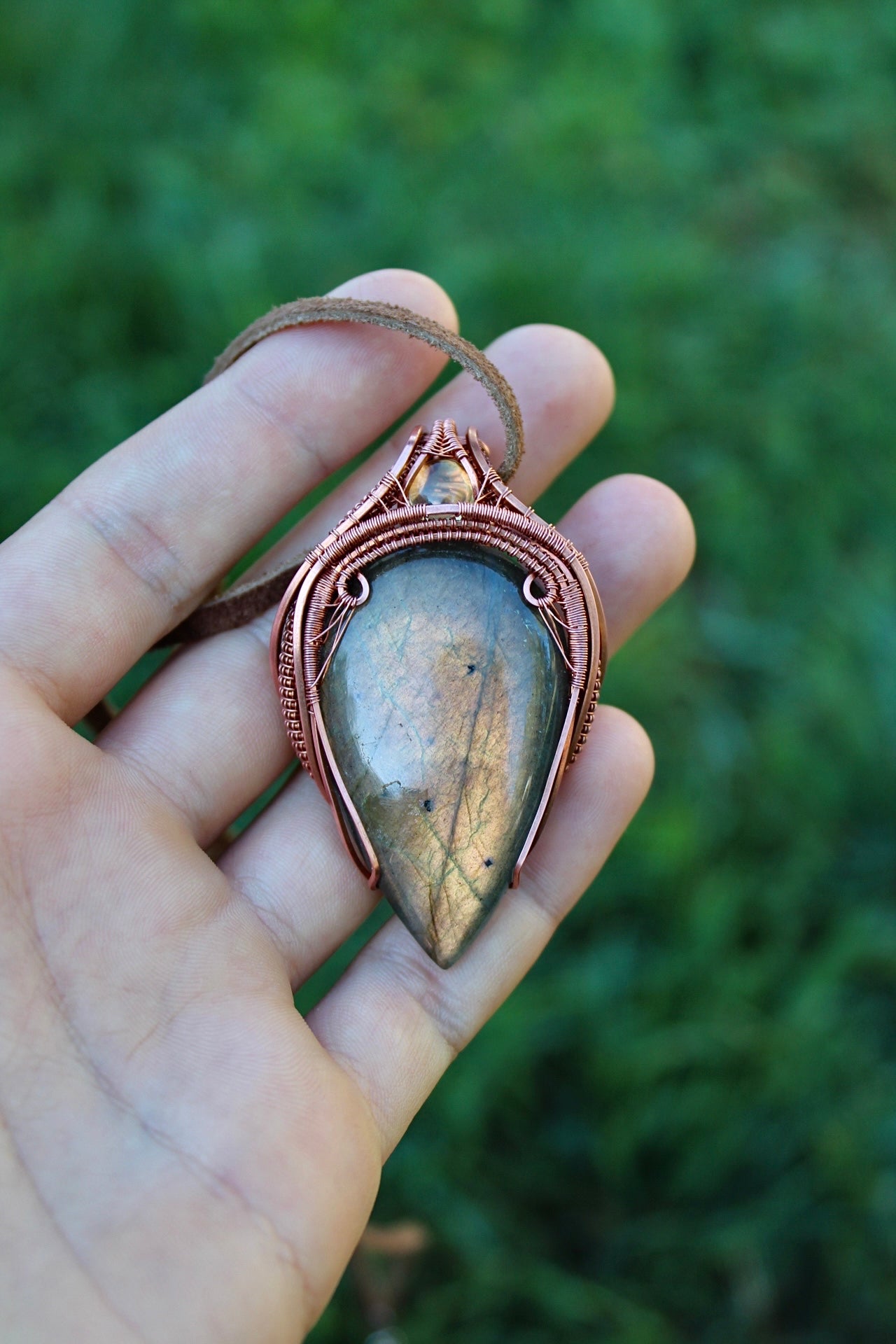 Halo - Labradorite Pendant