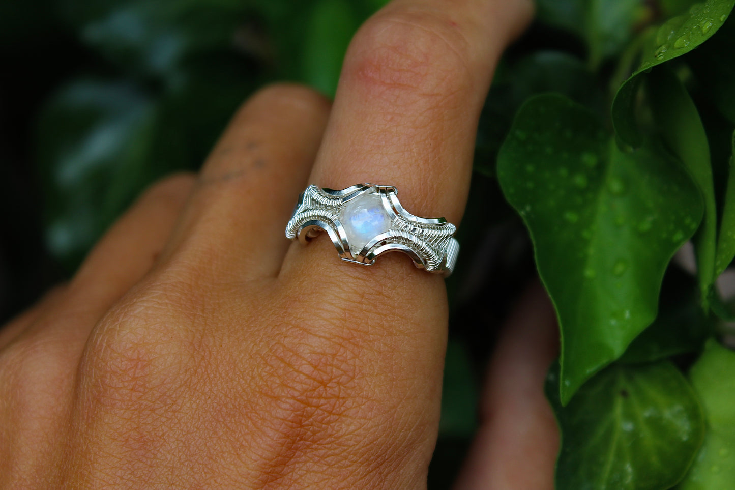 Moonstone ring - Size 8